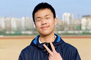 韩国著名歌手/肌肉男金钟国的篮球水平如何？